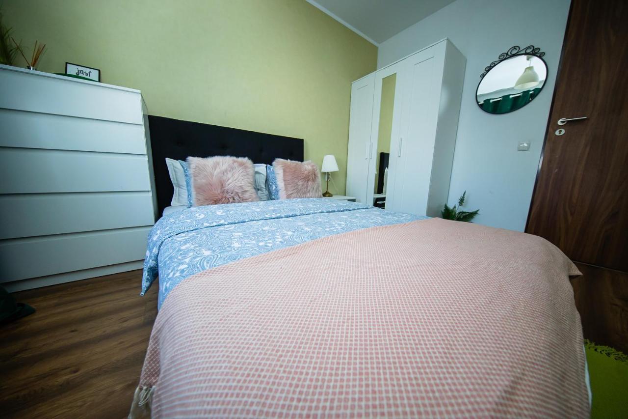 Smart Palas Apartament Iasi Exteriör bild